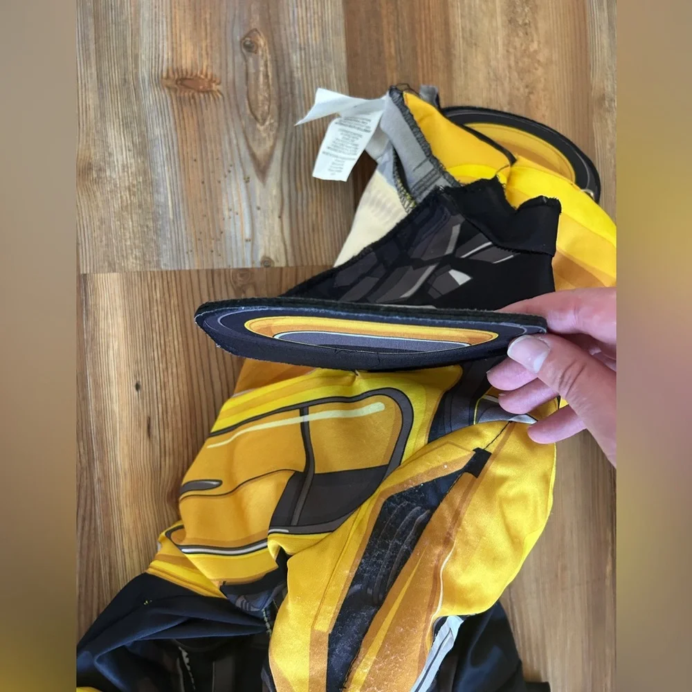 Bumble Bee Tranformers Costume 6/7 - Picture 4 of 8